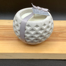 Charger l'image dans la galerie, Petite Boule à Motif (D06)
